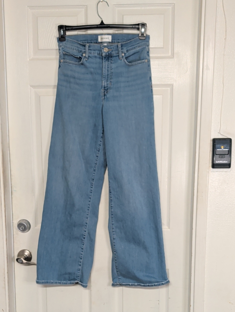 FRAME Le High Straight Jeans in Integrity Blue Wash Size 28